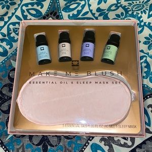 BRAND NEW! Essential oils & Sleeping Mask